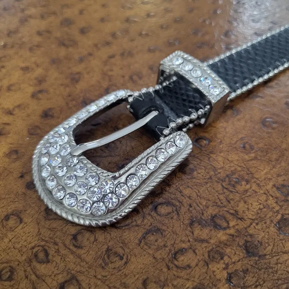 Cache | Accessories | Leather Rhinestone Embellished Black  display picture 3